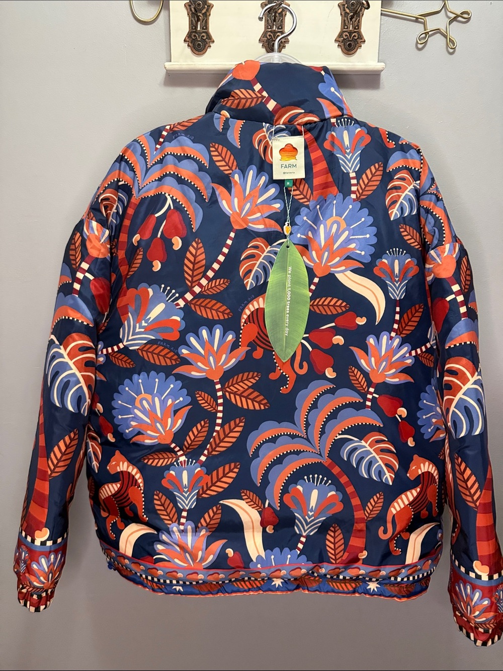 NWT Oversized Farm Rio Winter Ainika Reversible Puffer Jacket Medium - Picture 4 of 10